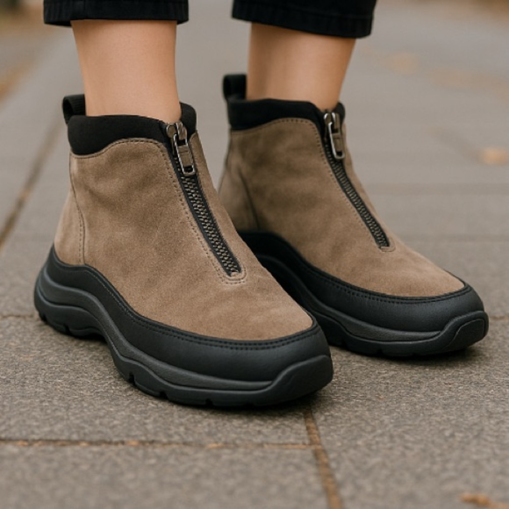 LL BEAN 7.5 Leather Short Ankle Boots w/Primaloft Zipper Winter Booties.…